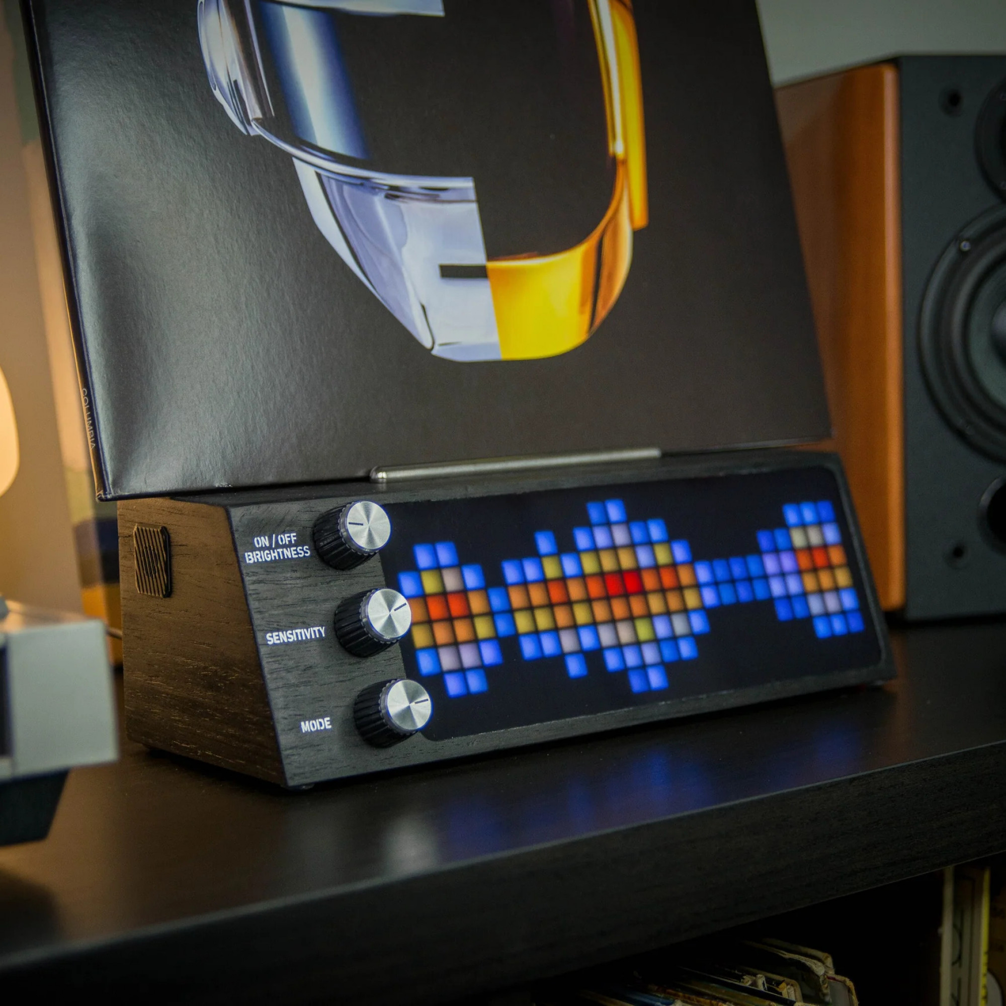 Гаджет для колекціонерів вінілу Smart Now Playing Vinyl Record Stand